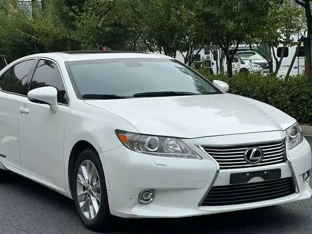 Lexus ES — миниатюра 3