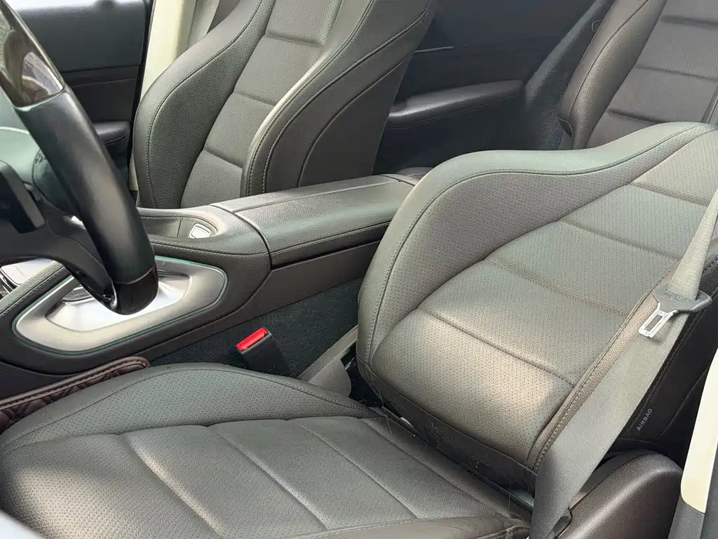 Mercedes-Benz GLE (Import) — миниатюра 12