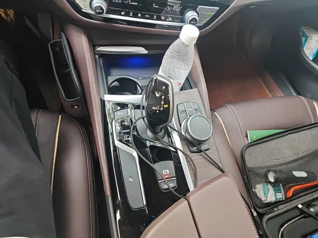 BMW 5 Series — миниатюра 15
