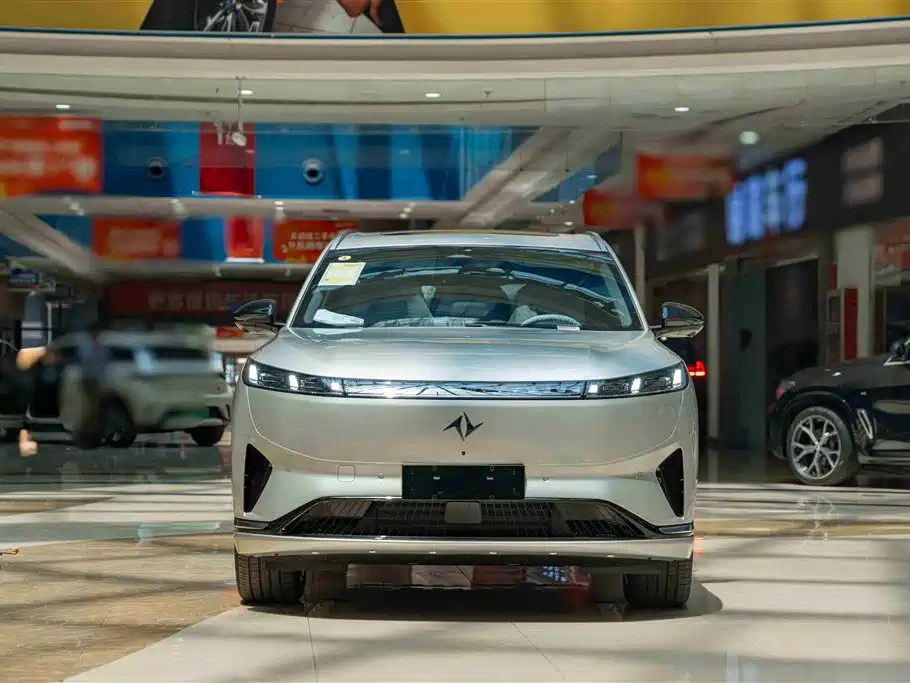 Dongfeng eπ008 2026 мест