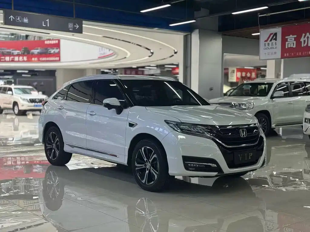 HONDA UR V