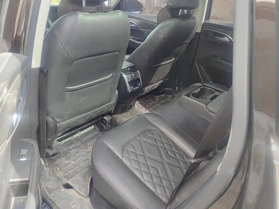 Borgward BX7 — миниатюра 11