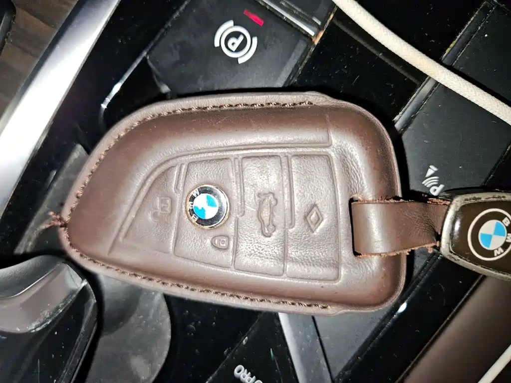 BMW 5 Series — миниатюра 9
