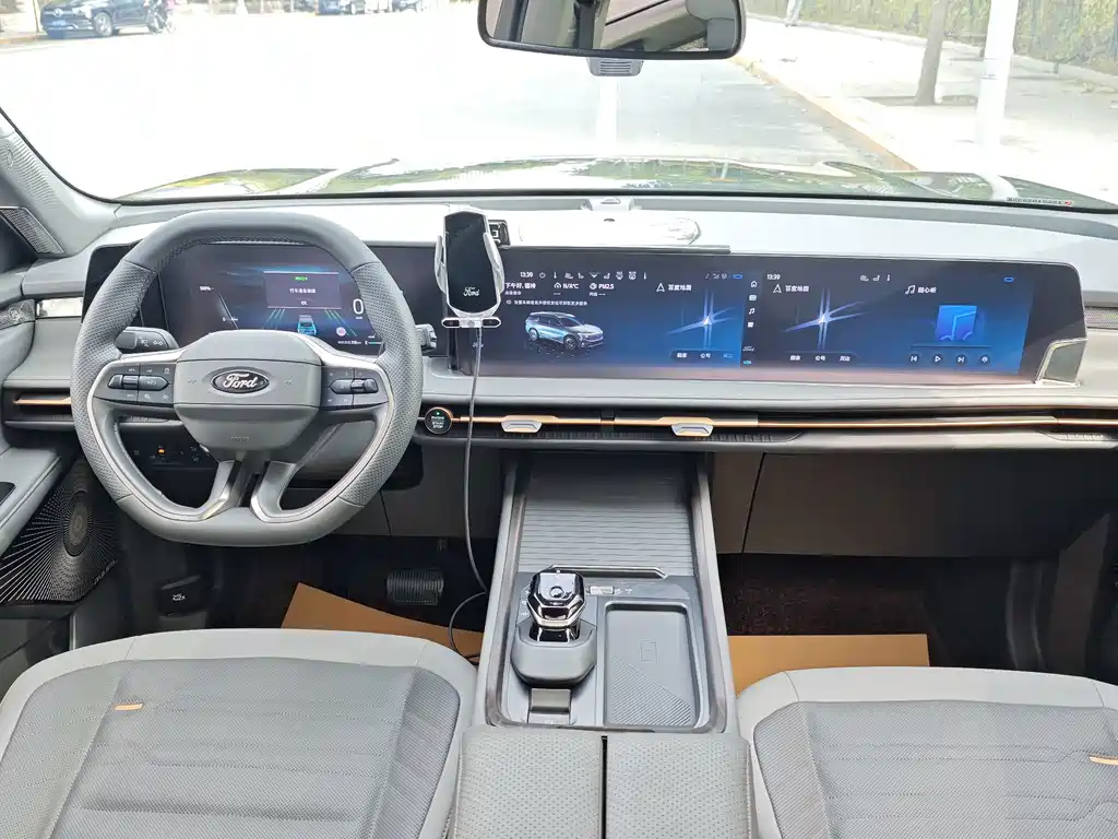 Ford Edge — миниатюра 21