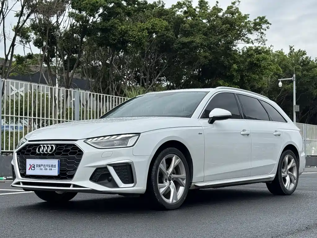 Audi A4 (Import)
