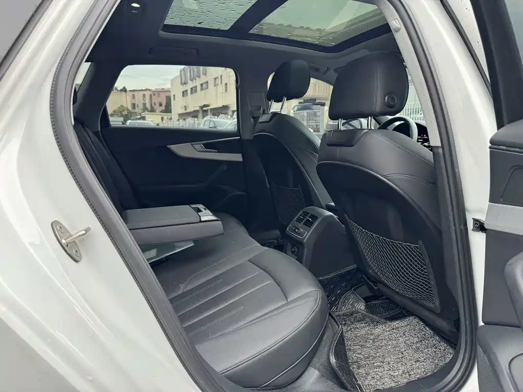Audi A4 (Import) — миниатюра 11