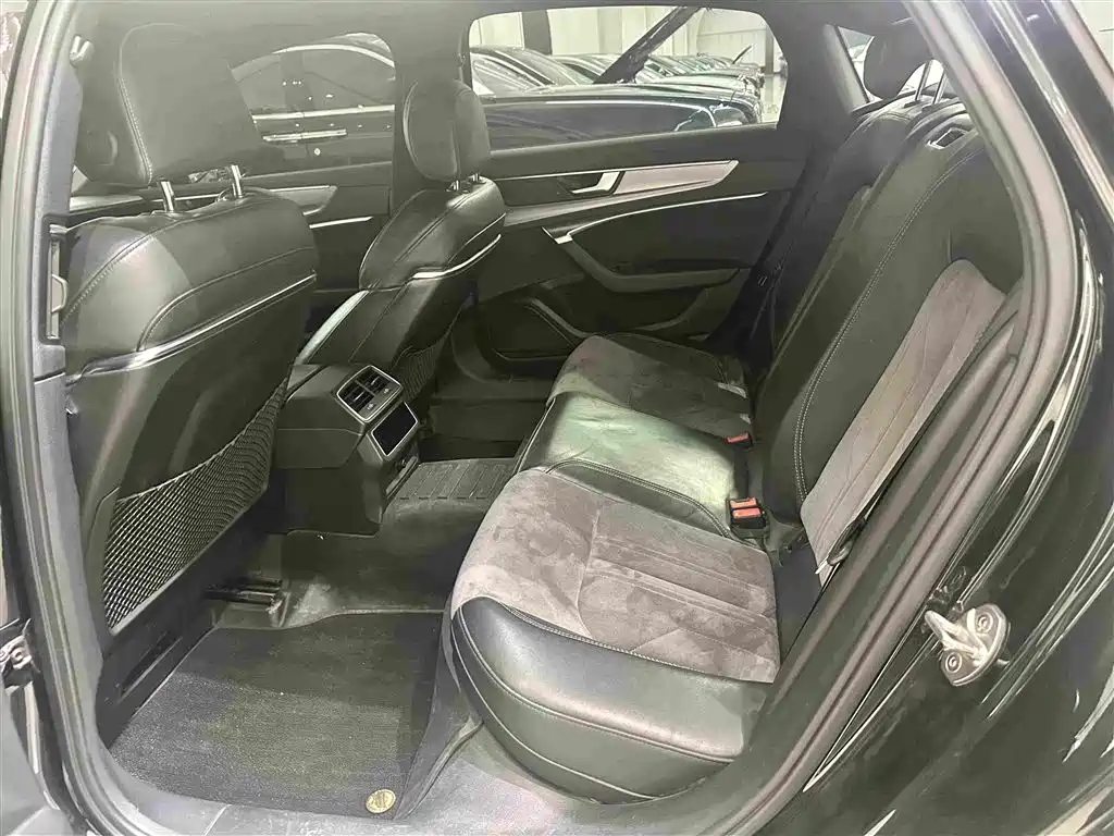 Audi A6L — миниатюра 13