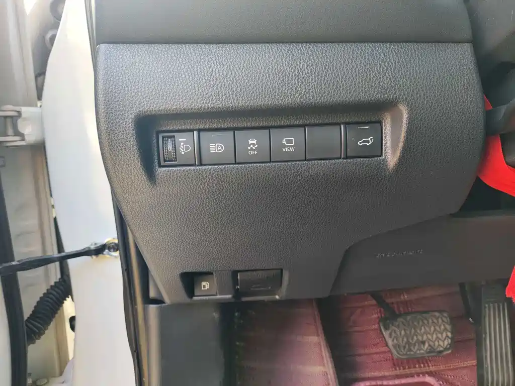 Toyota Harrier — миниатюра 12