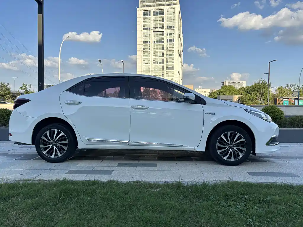 Toyota Corolla — миниатюра 4