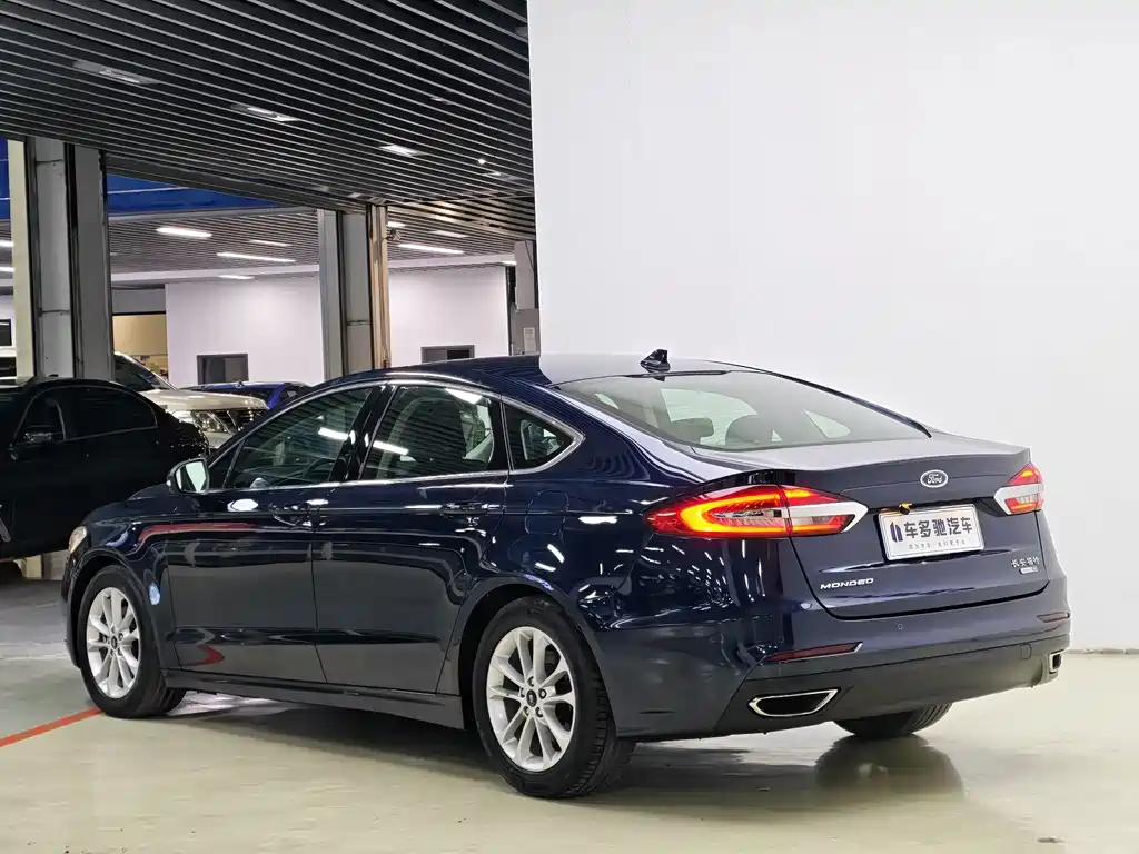 Ford Mondeo — миниатюра 5