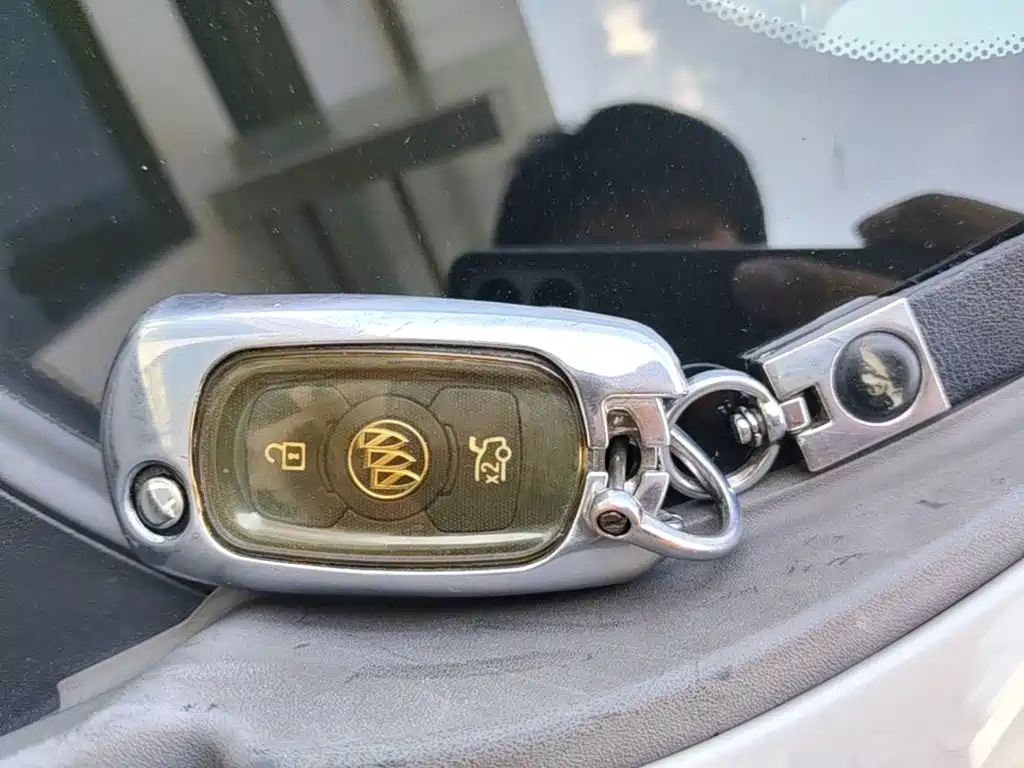 Buick Verano — миниатюра 9
