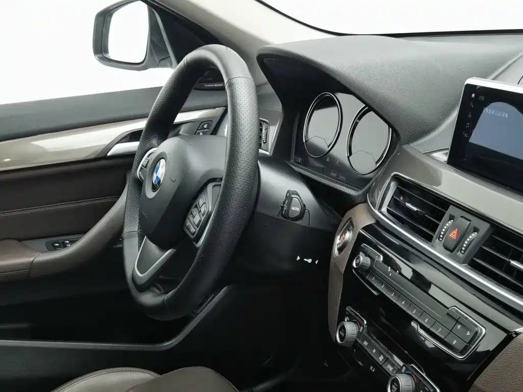 BMW X1 — миниатюра 22