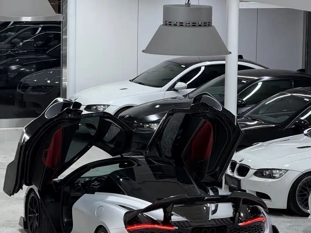 McLaren 720S — миниатюра 17