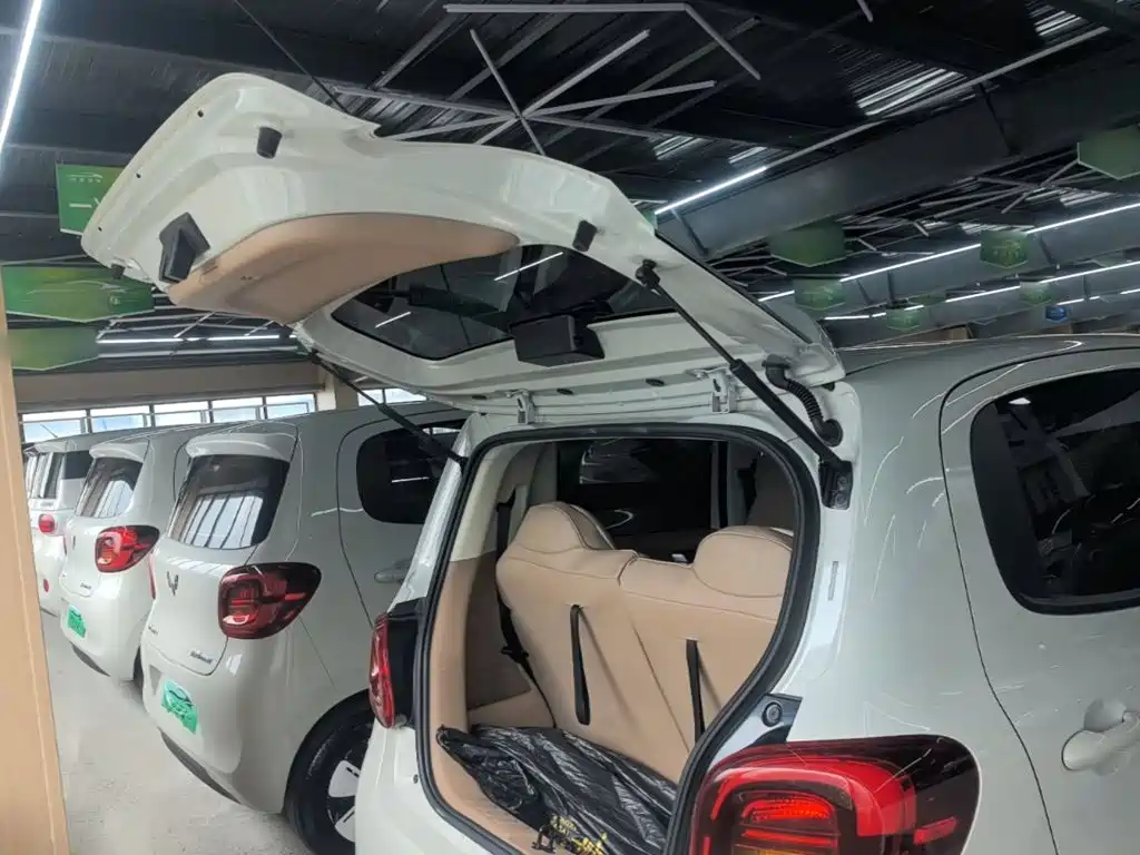 Wuling MINIEV — миниатюра 19