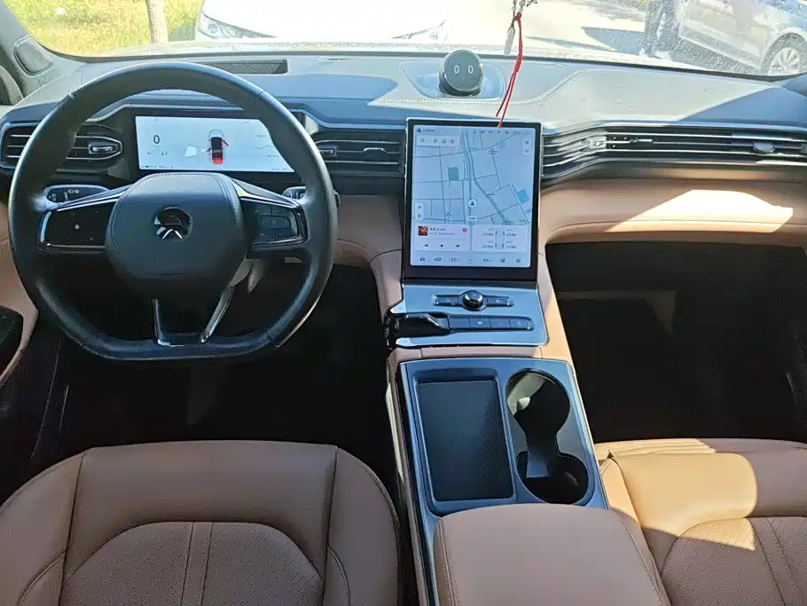 NIO ES6 — миниатюра 12