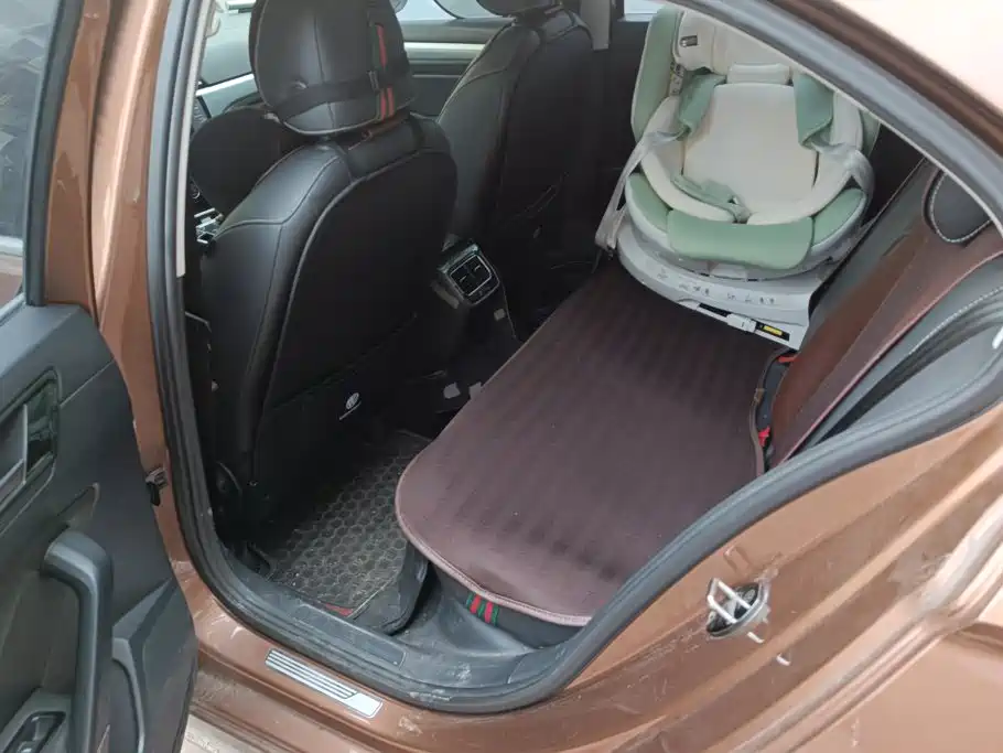 Volkswagen Lamando — миниатюра 11