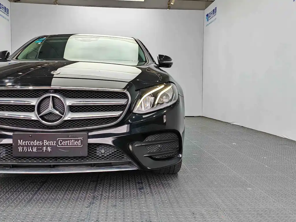 Mercedes-Benz E-Class — миниатюра 20