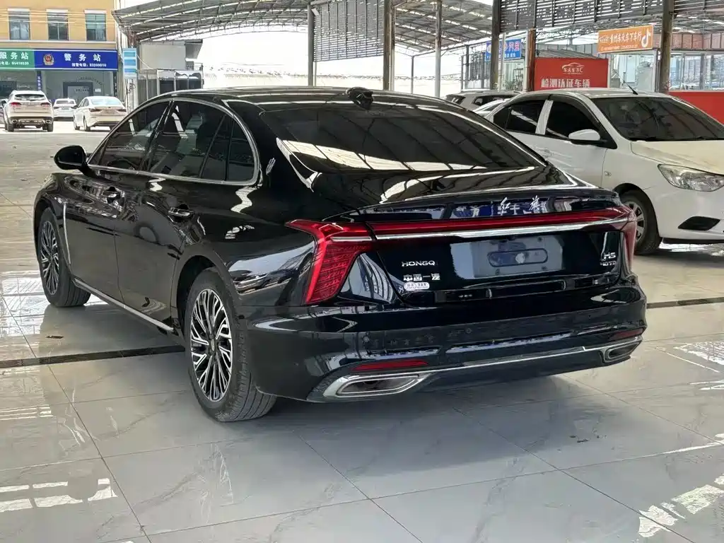 Hongqi Hongqi H5 — миниатюра 9