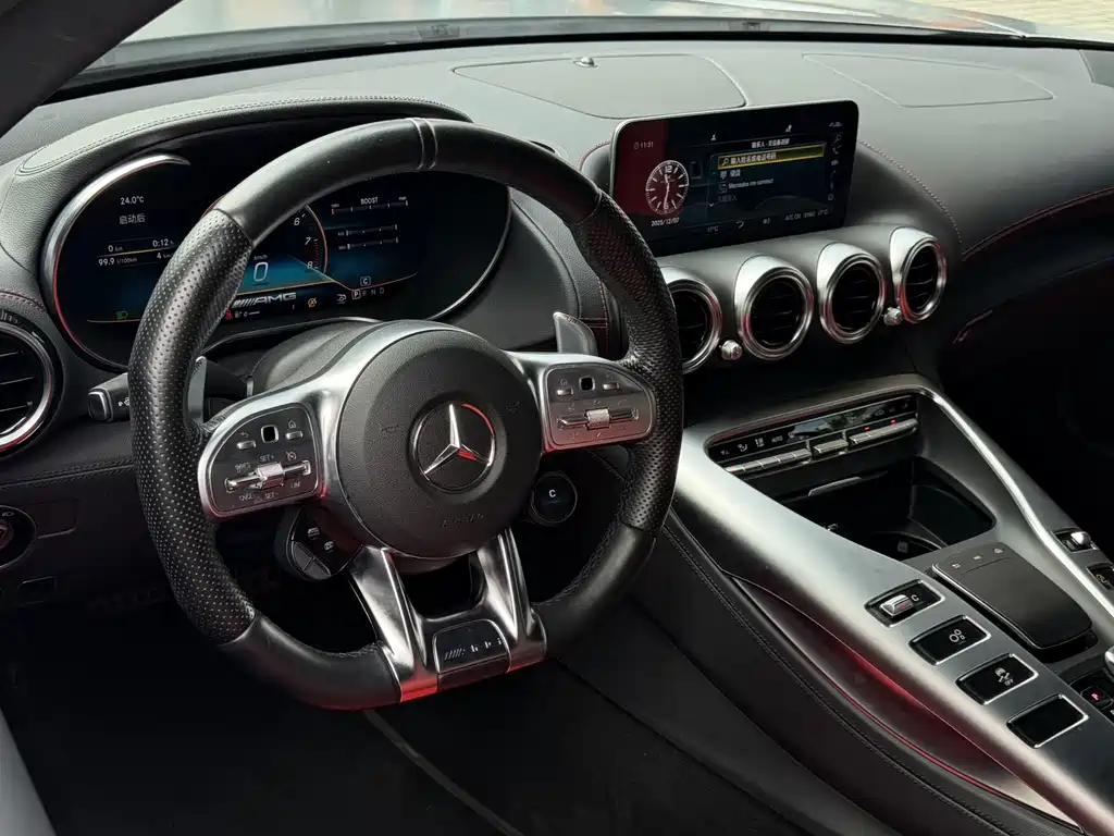 MERCEDES-BENZ AMG GT