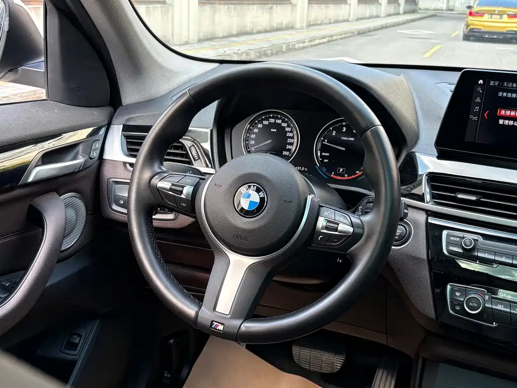 BMW X1 — миниатюра 10