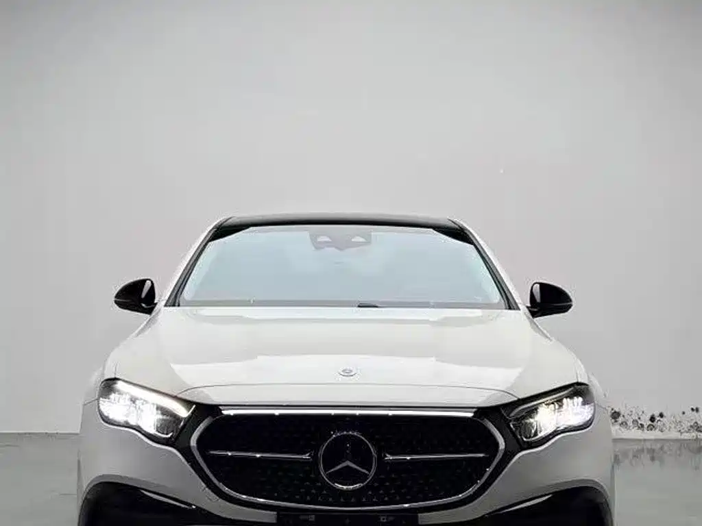 Mercedes-Benz E-Class (Import) — миниатюра 2