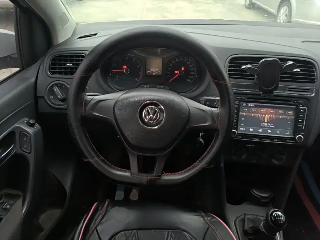 Volkswagen Polo — миниатюра 11