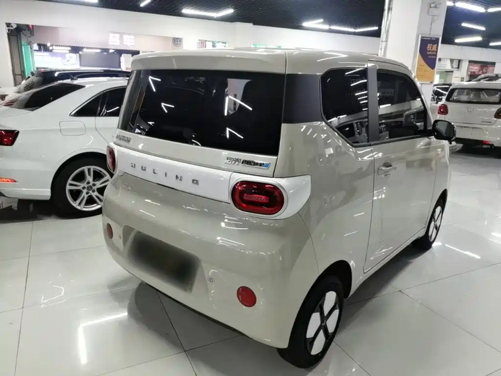 Wuling Hongguang Mini EV 2024 — фото 6