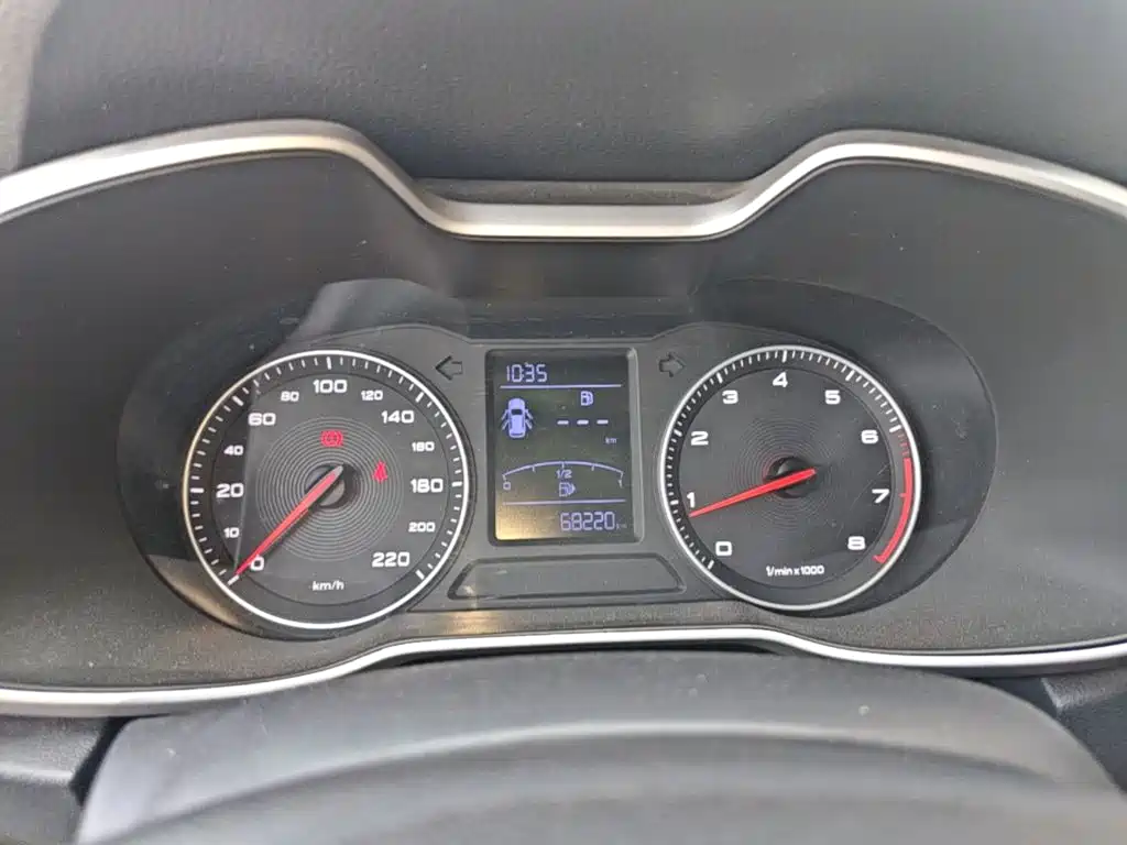 MG ZS — миниатюра 12