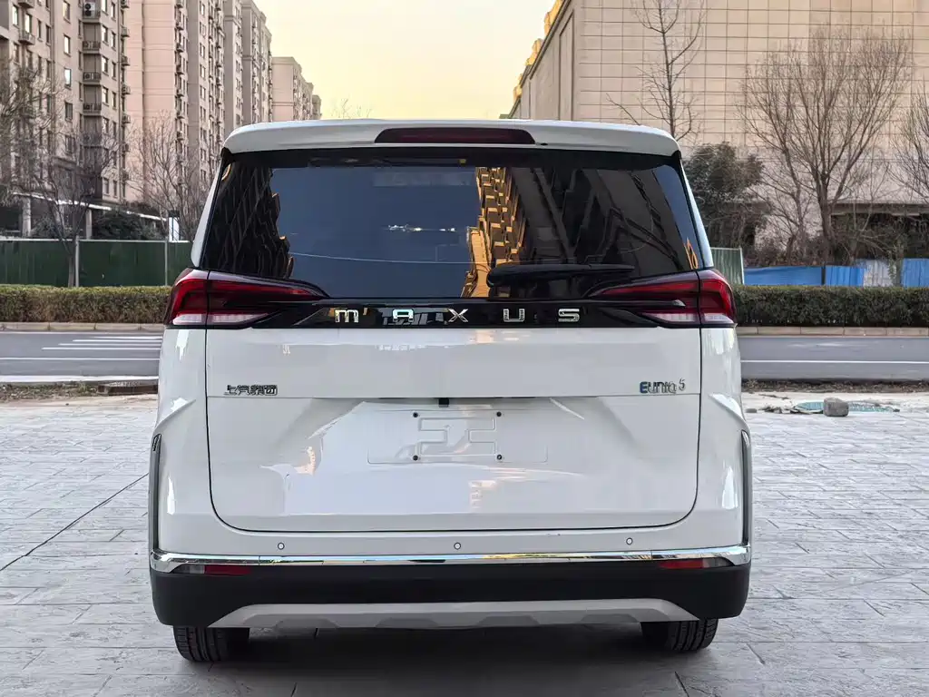 SAIC MAXUS EVERYONE 5