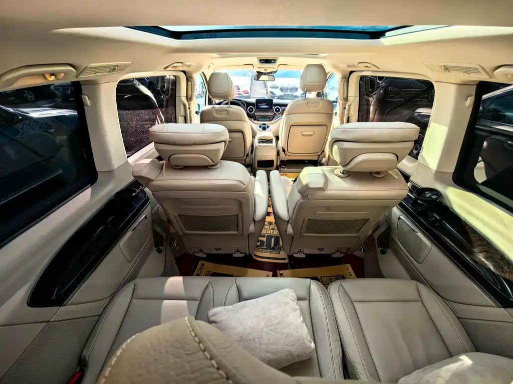 MERCEDES-BENZ V CLASS