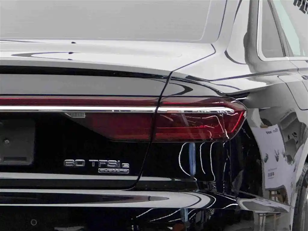 Audi A8 New Energy — миниатюра 5