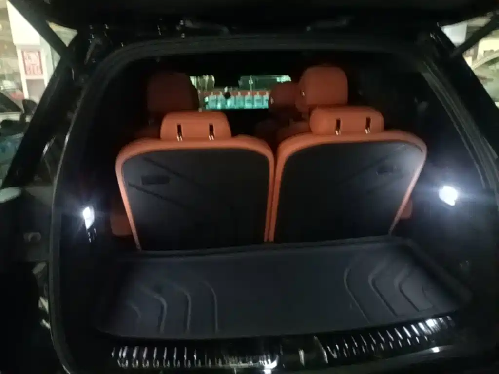 Li Auto Li L8 — миниатюра 19