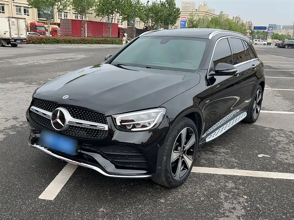 Mercedes-Benz GLC 2023