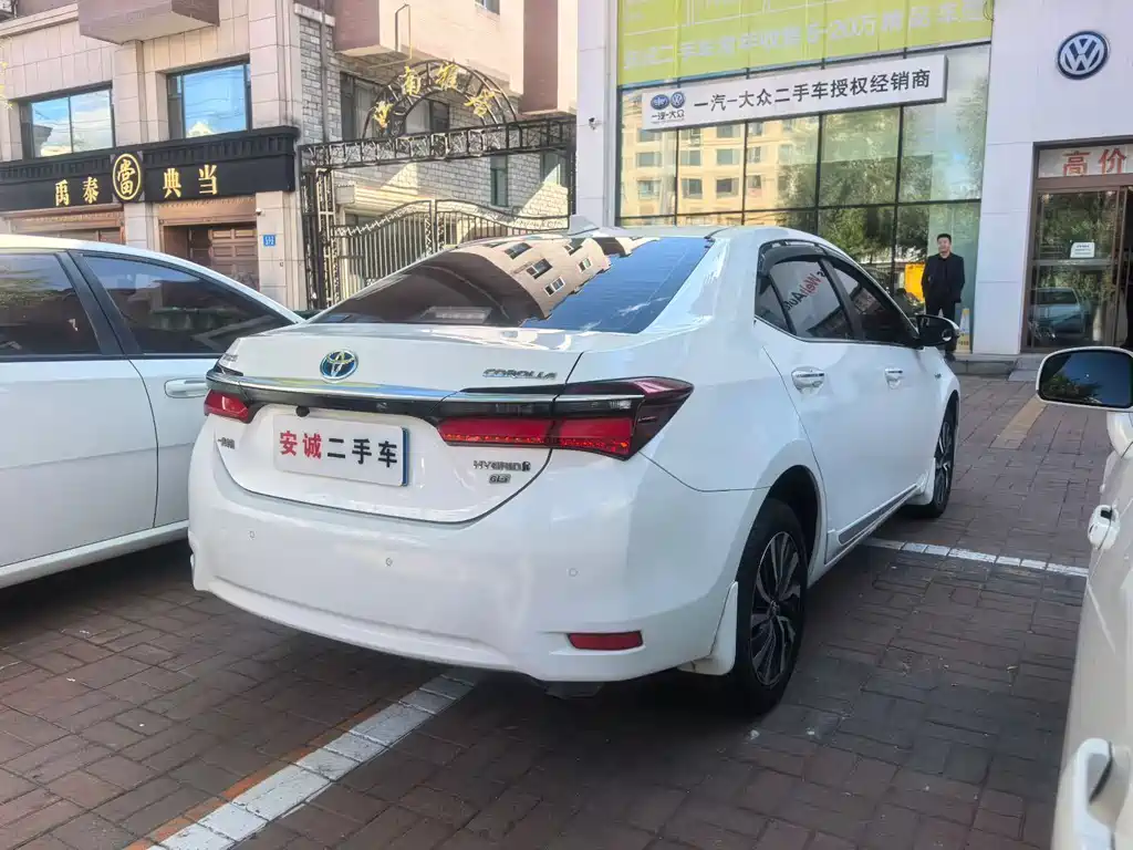Toyota Corolla — миниатюра 4