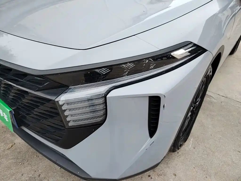 Venucia V — миниатюра 24