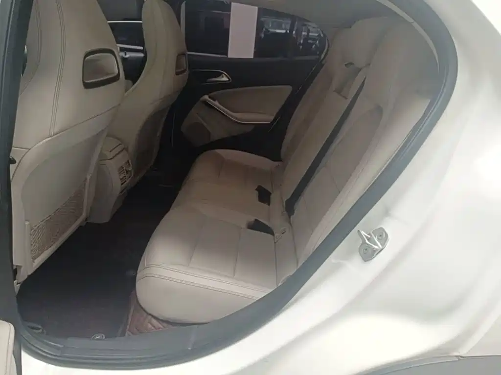 Mercedes-Benz GLA — миниатюра 17