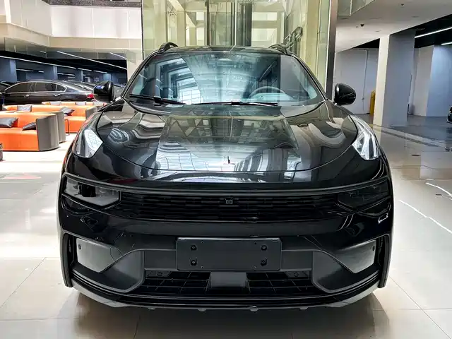 2024 Lynk & Co 01