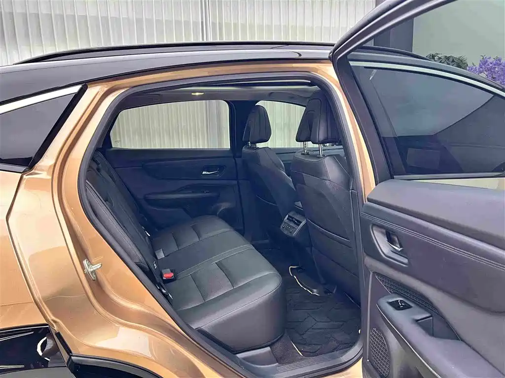 Nissan Ariya — миниатюра 11