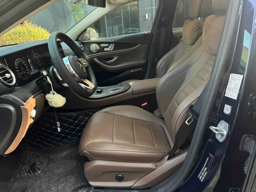 Mercedes-Benz E-Class — миниатюра 5
