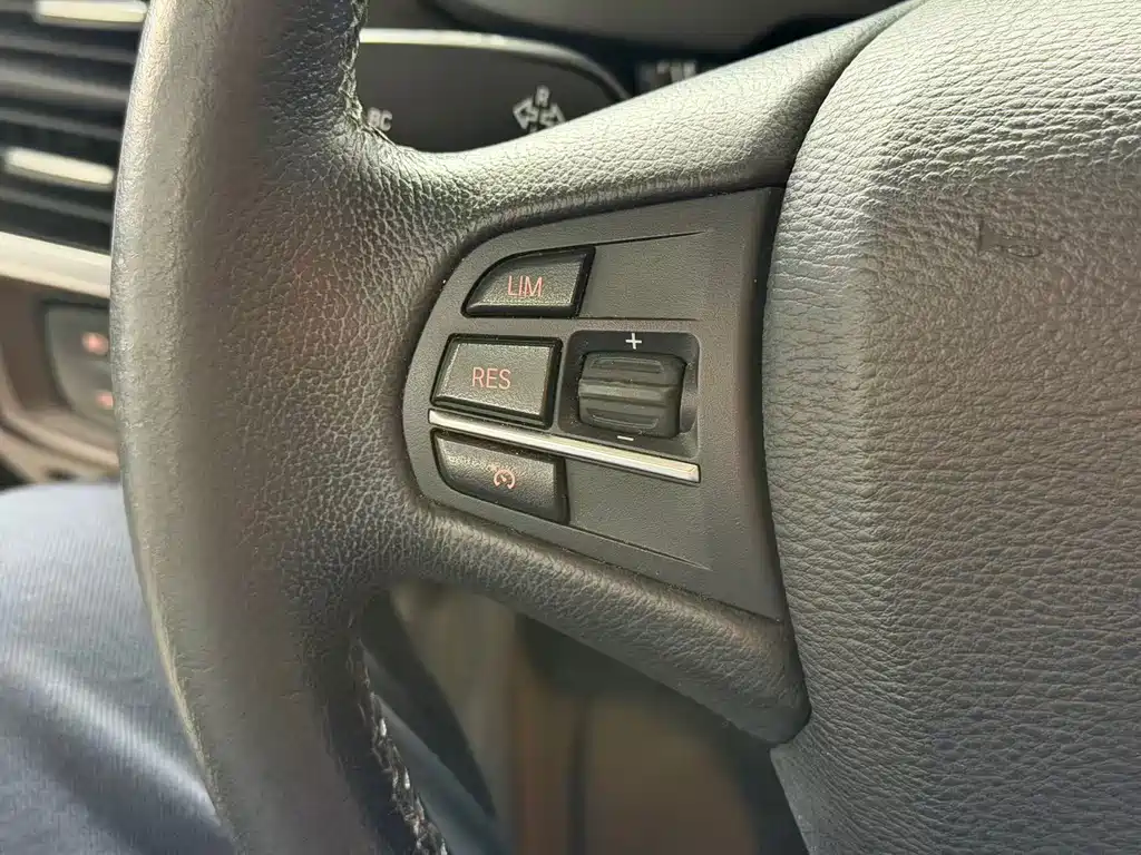 BMW X5 (Import) — миниатюра 11