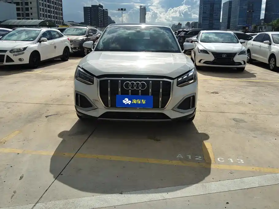 Audi Q2L — миниатюра 2