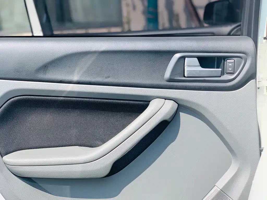 Ford Focus — миниатюра 13