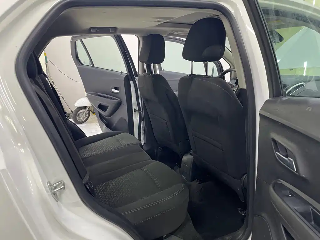 Chevrolet Trax — миниатюра 11