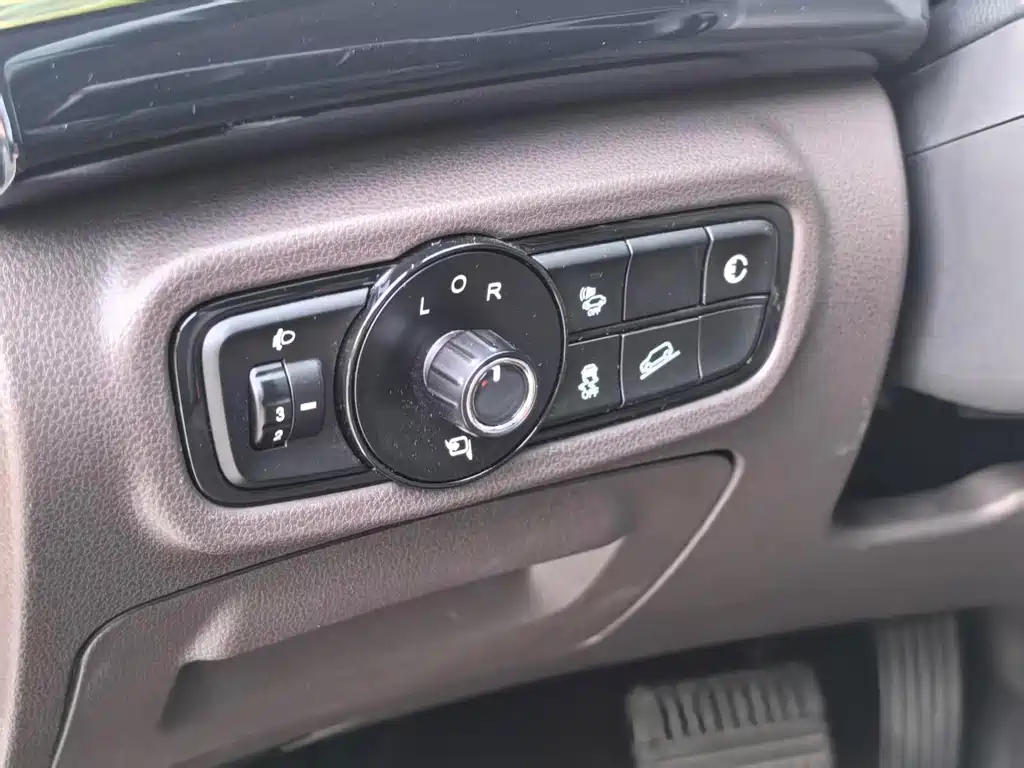 GAC Group GAC NE PHEV — миниатюра 10
