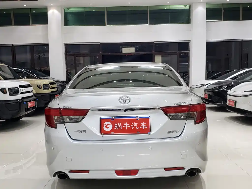 Toyota Reiz 2013 2.5V