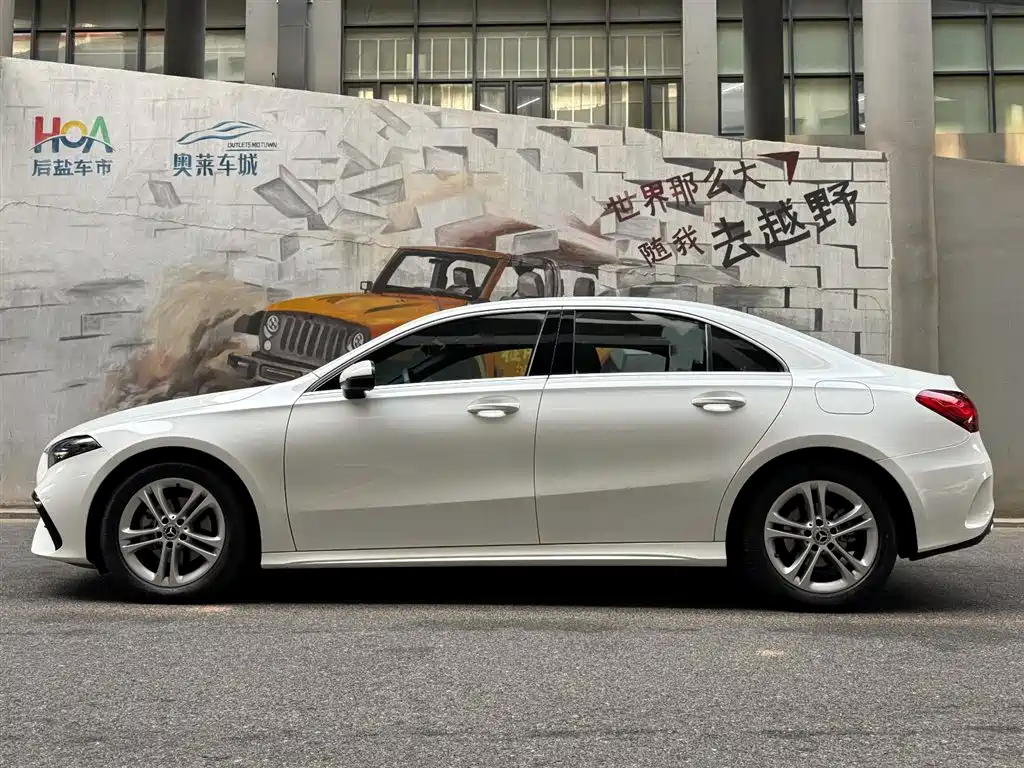 MERCEDES-BENZ A CLASS