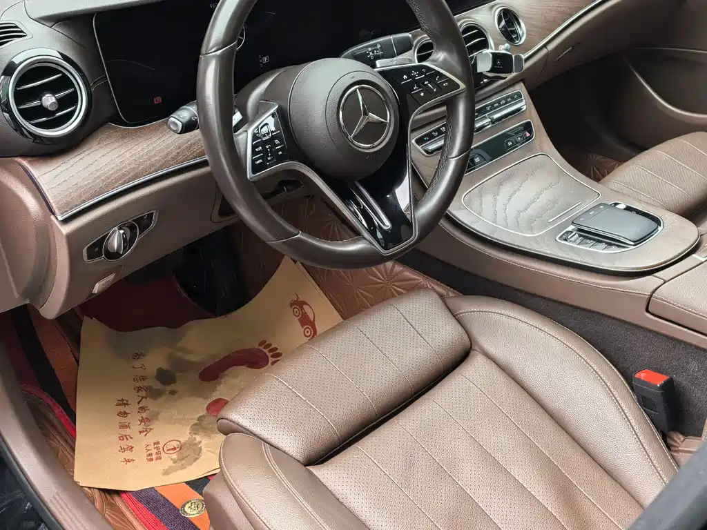 MERCEDES-BENZ E CLASS