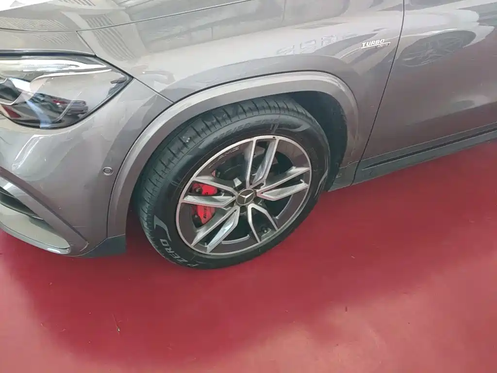 Mercedes-Benz GLA AMG — миниатюра 23