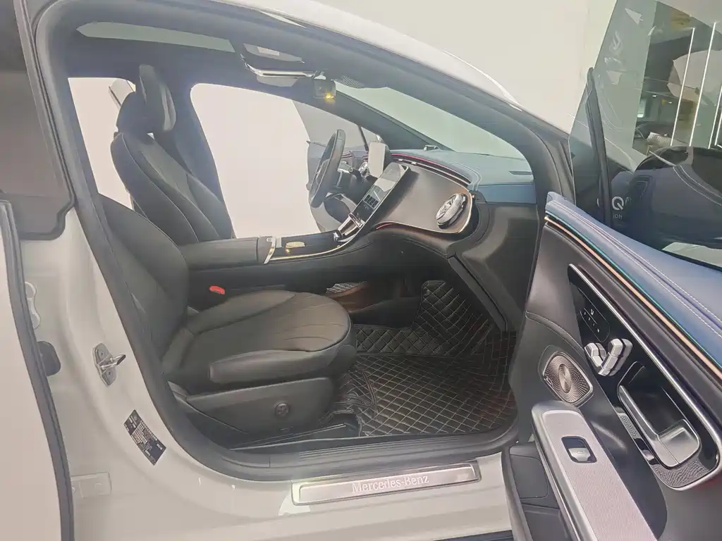 Mercedes-Benz EQE — миниатюра 10