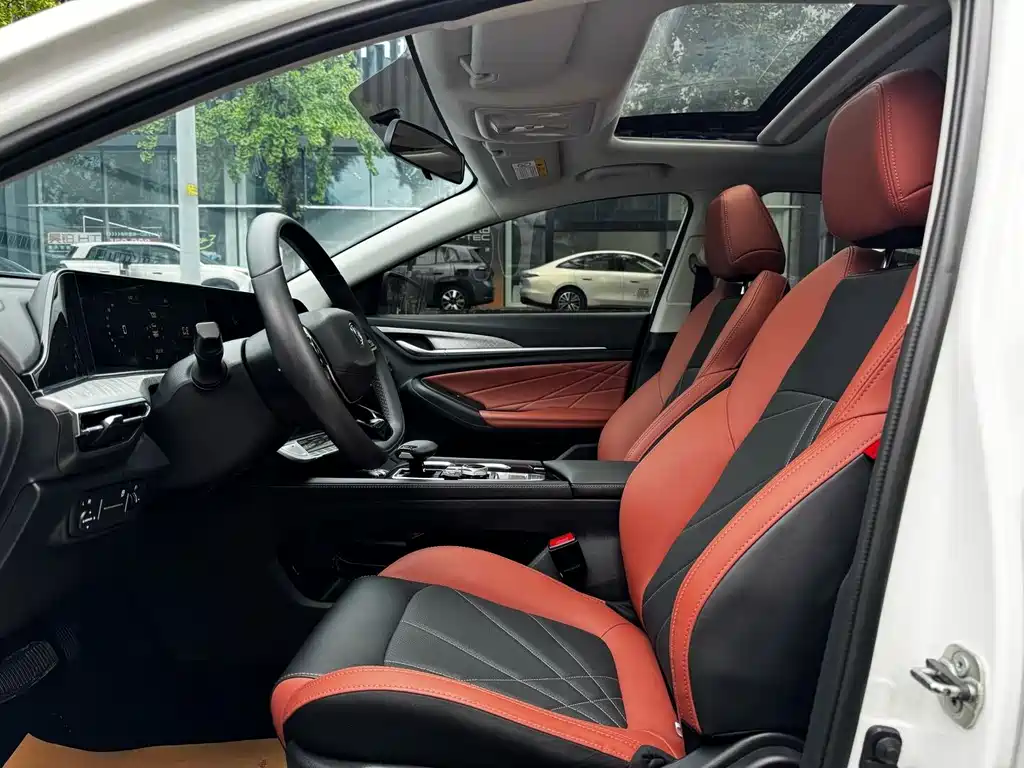 Changan Eado — миниатюра 5